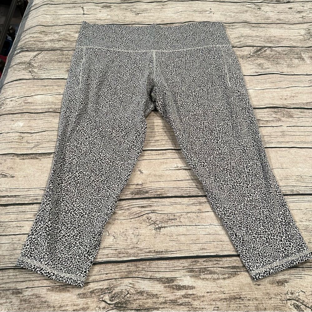 Athleta Black And White Salutation Stash Ii Textured Tights Size 2x